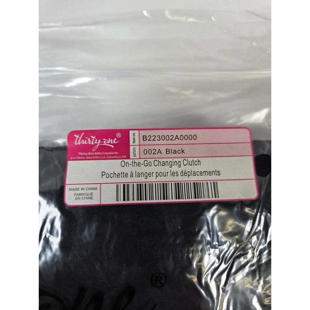 Thirty One ON-THE-GO CHANGING‎ CLUTCH - NWT